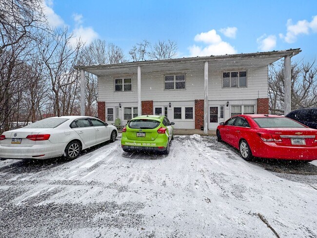 Building Photo - 754-758 Naylor Ave