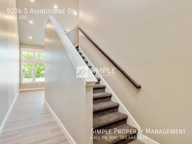 Building Photo - 9234 Ashbourne Dr