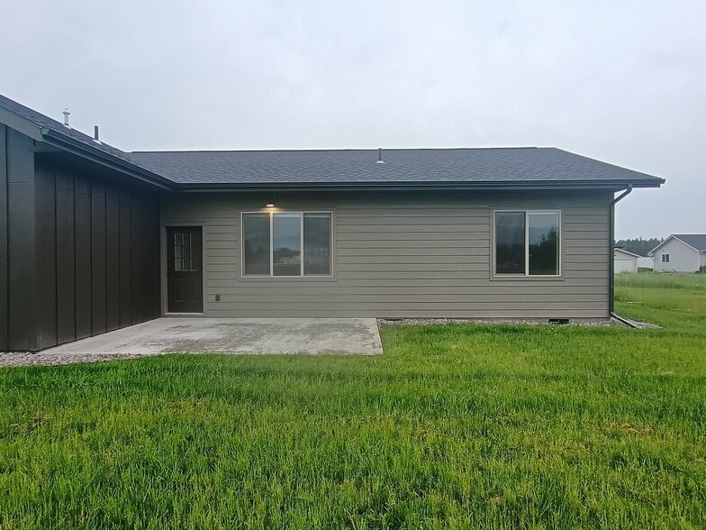 Building Photo - 1524 Trumble Creek Rd