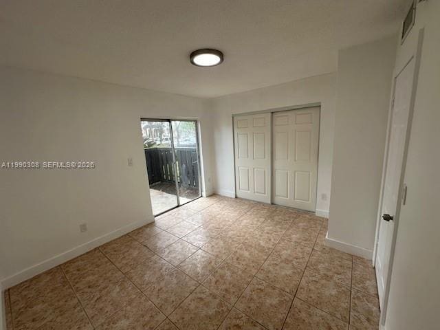 Building Photo - 10776 N Kendall Dr