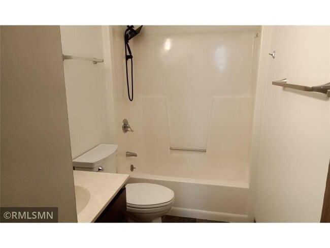 Building Photo - 2323 W Territorial Rd