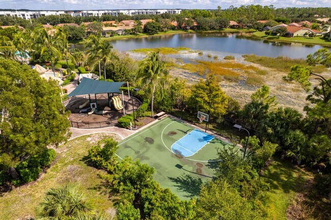 Building Photo - ** TUSCANY COVE ** 2 BED + DEN / 2 BATH / 2 CAR GARAGE - AMAZING LAKE VIEW! - ANNUAL RENTAL