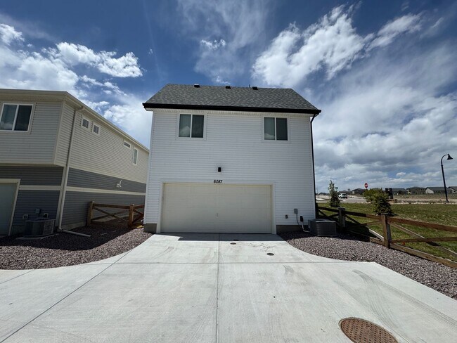 Building Photo - Modern 3-Level Home with Dual Balconies, Open Floor Plan & Bonus Flex Space