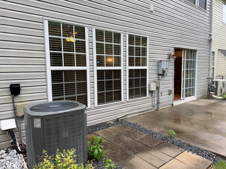 Building Photo - 3810 Timbercreek Cir