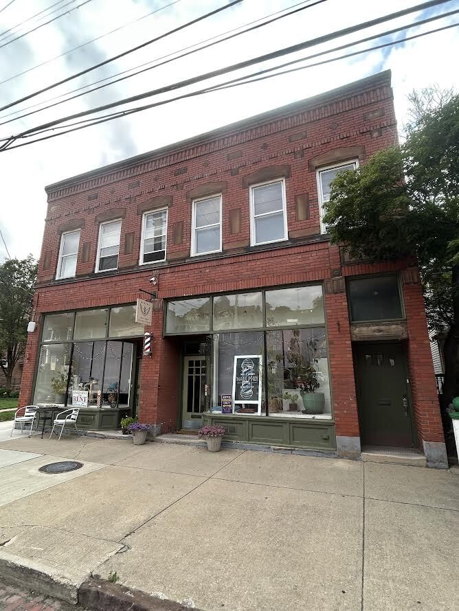 Building Photo - 2092 Murray Hill Rd