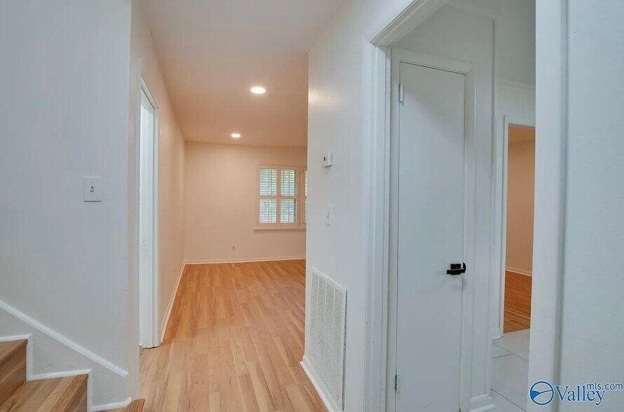 Entry Hall to Living Room - 4701 Raton Blvd NW