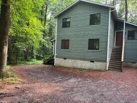 Building Photo - 1521 Partridgeberry Rd