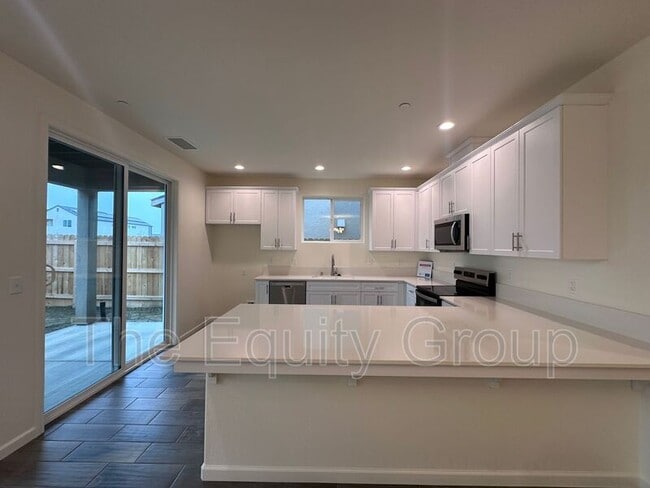 Building Photo - 30536 Delancy Rd