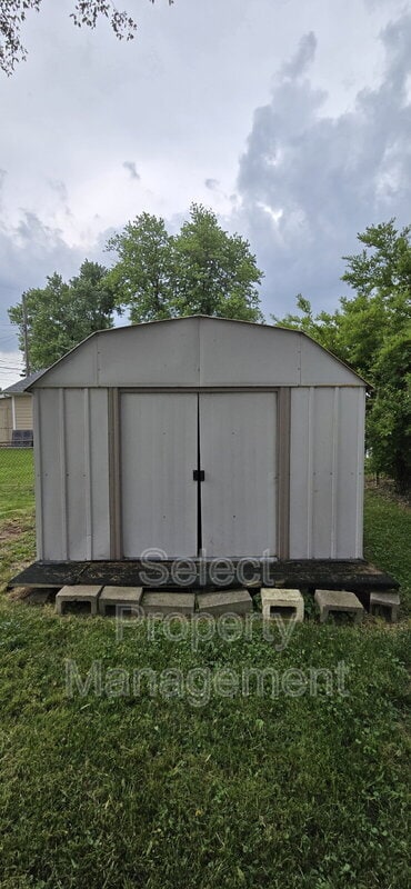 Building Photo - 1512 Cinnamon Rd