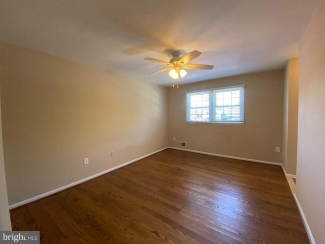 Building Photo - 9132 Conservation Way