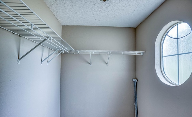 Building Photo - Summerwood!! Application and more info @ https://www.sandseekerrealty.com/long-term-rentals/. Cli...