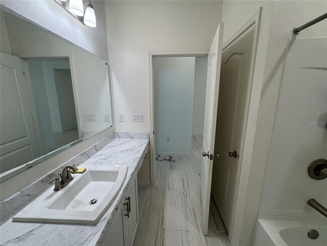 Building Photo - 279 Sunfish Dr