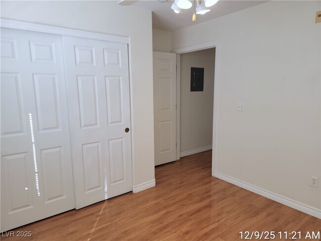 Building Photo - 1987 Cutlass Dr