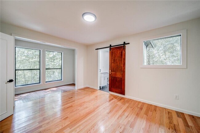 Building Photo - 5574 Hardscrabble Rd