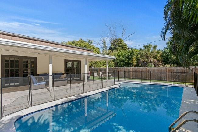 Building Photo - 486 NW 1st St