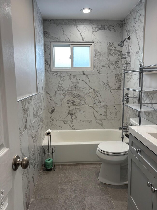 Building Photo - 3695 Jerusalem Ave