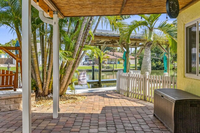 Building Photo - 491 Indian Creek Dr