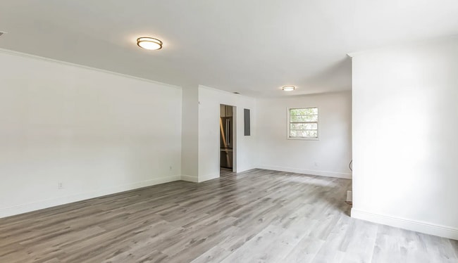 Building Photo - 3636 Turton Ave