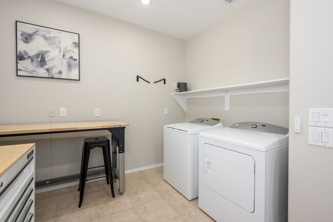 Building Photo - 18027 W Udall Dr