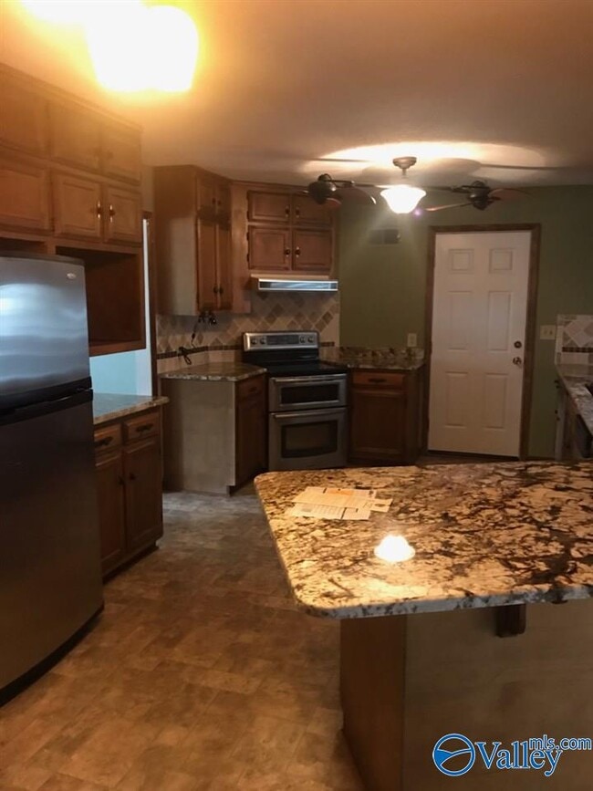 Building Photo - 7310 Chadwell Rd SW