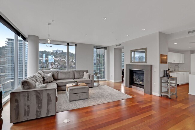 Building Photo - Elegant South Waterfront with 2 Parking Sp...