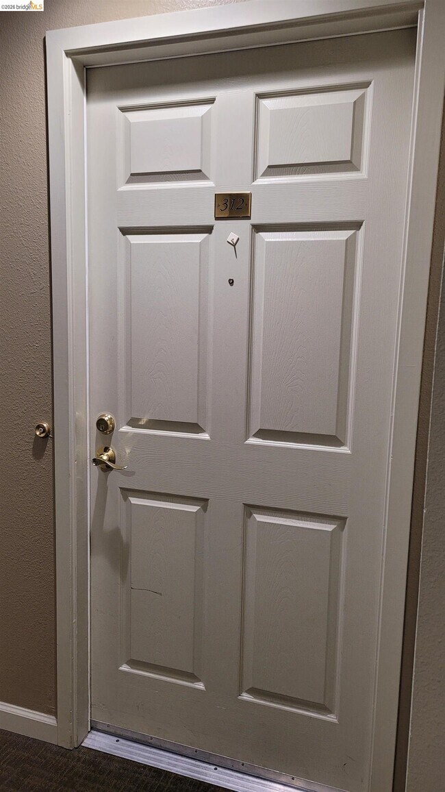 Building Photo - 555 10th St