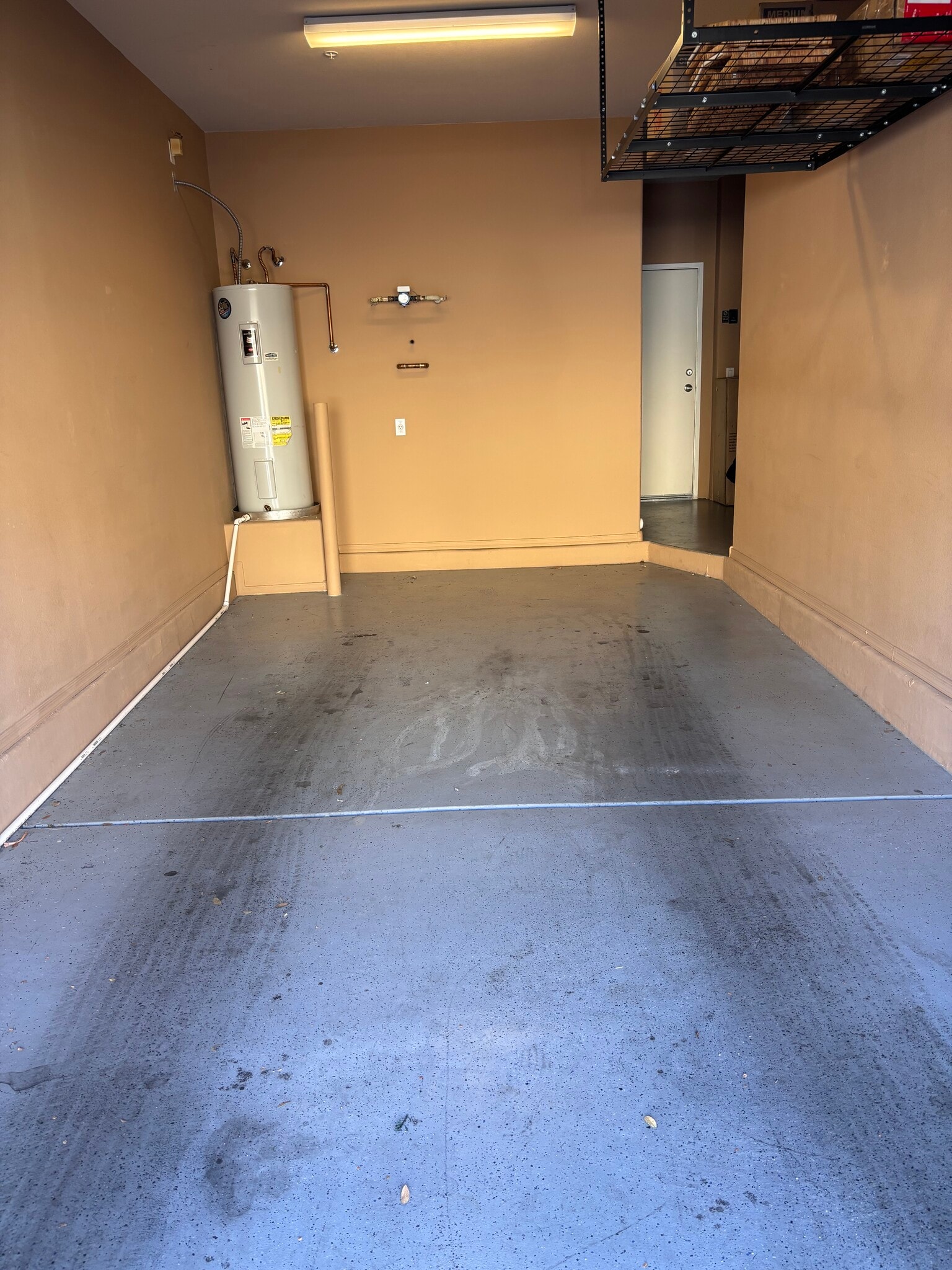 Building Photo - 1350 S Greenfield Rd