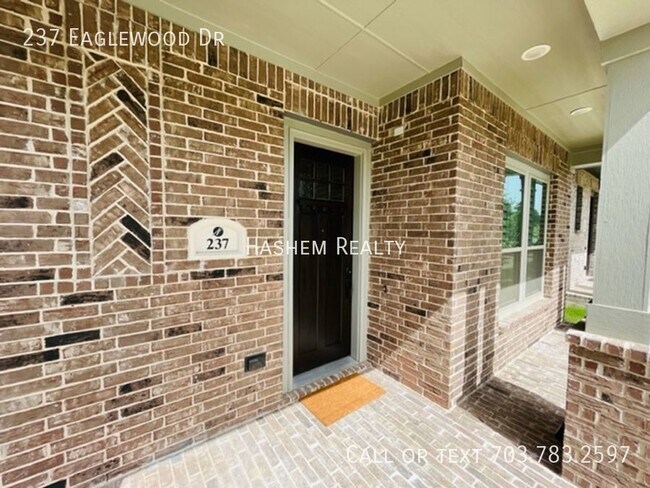 Building Photo - 237 Eaglewood Dr