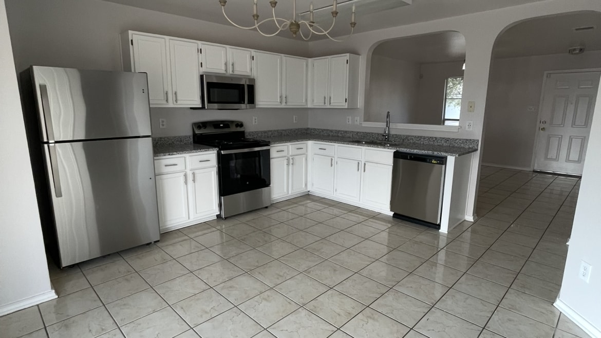 Building Photo - 406 Rustic Stable