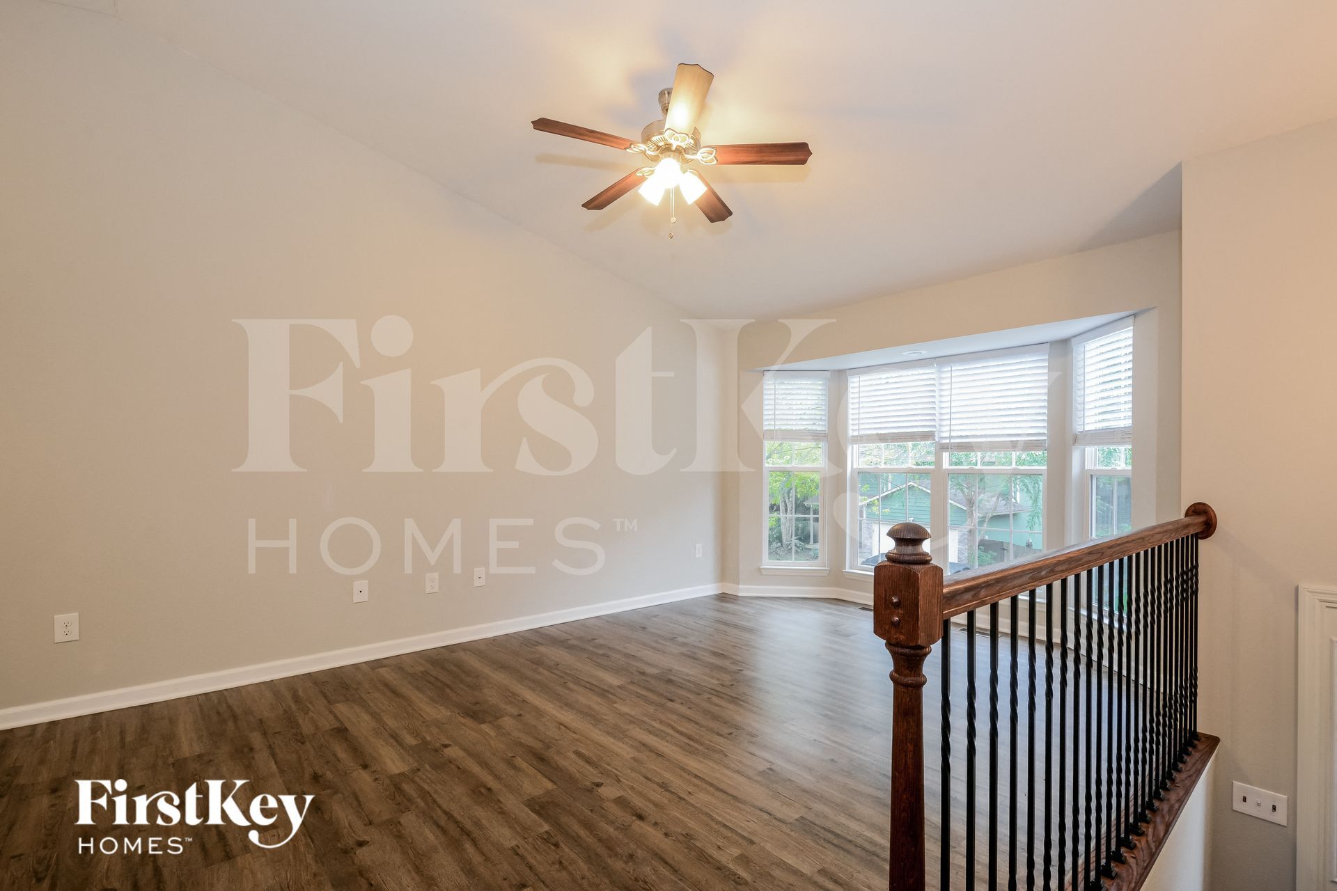 Building Photo - 1965 White Haven Dr