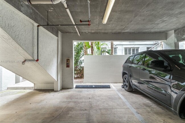 Building Photo - 630 85th St