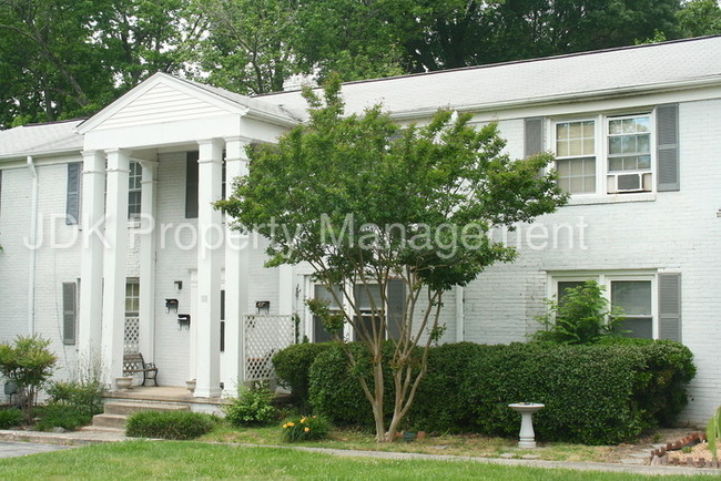 Primary Photo - Condo in Brookwood Gardens