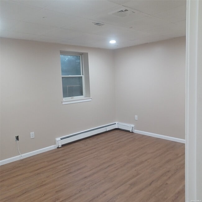 Building Photo - 33 Pine Cone Ln