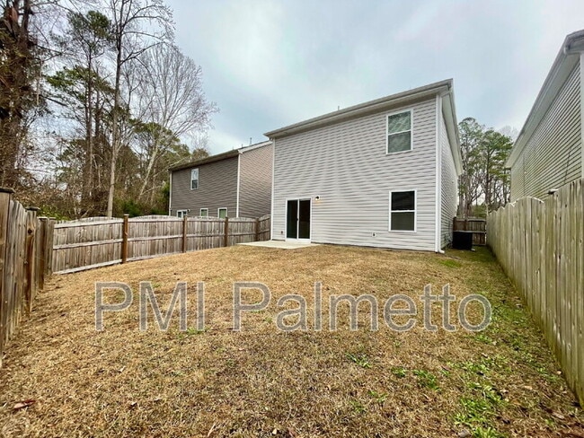 Building Photo - 341 Liliana Dr