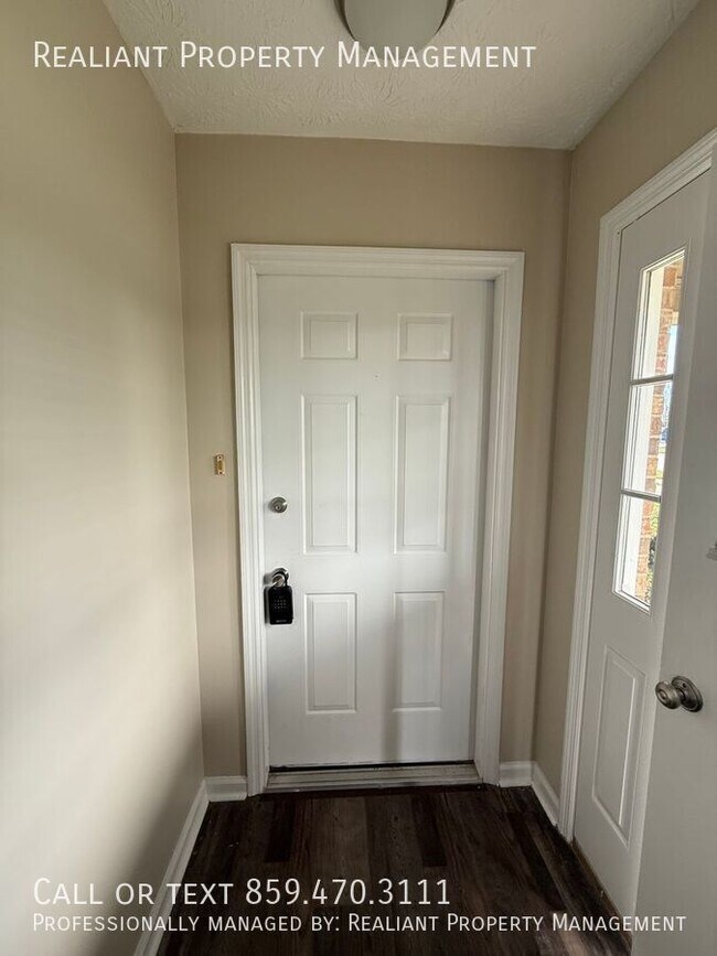 Building Photo - 108 E. Edgewood-