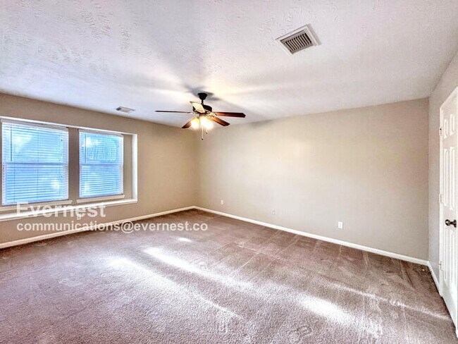 Building Photo - 8019 Carmel Cir