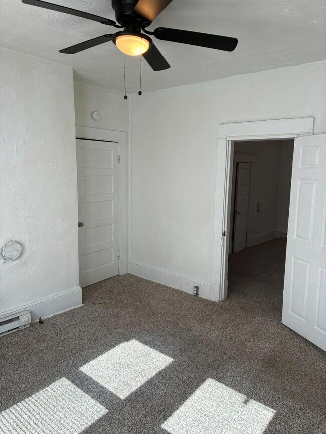 Building Photo - 1301 Branch St