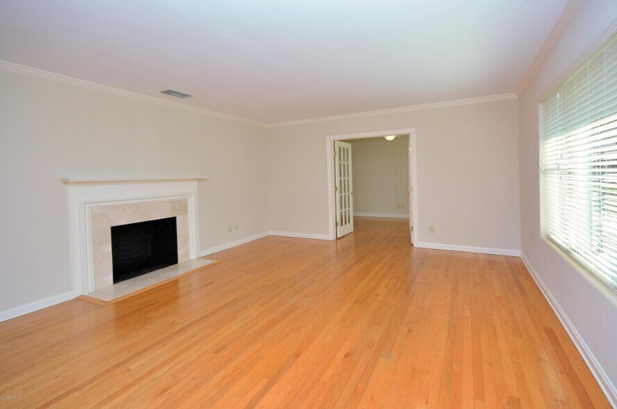 Building Photo - 4396 Gadsden Ct