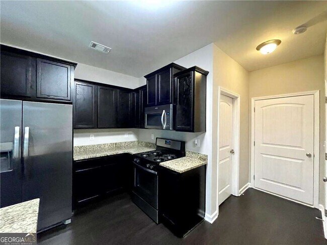 Building Photo - 6926 Golden Bud Ln