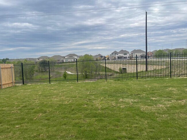 Building Photo - 12620 Anthology St