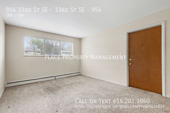 Building Photo - 954 33rd St SE