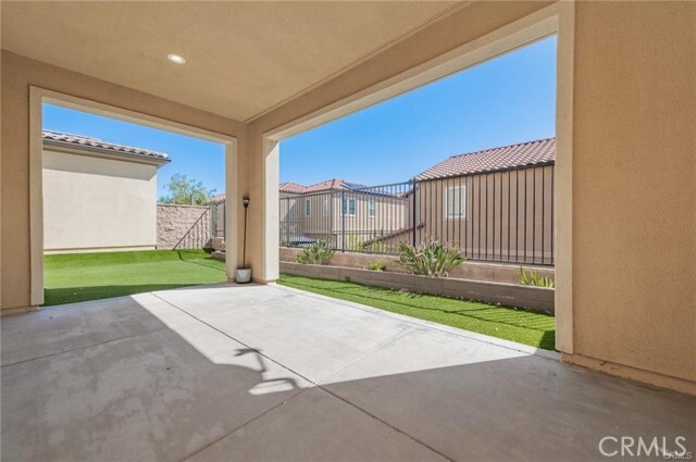 Building Photo - 20756 Spruce Cir
