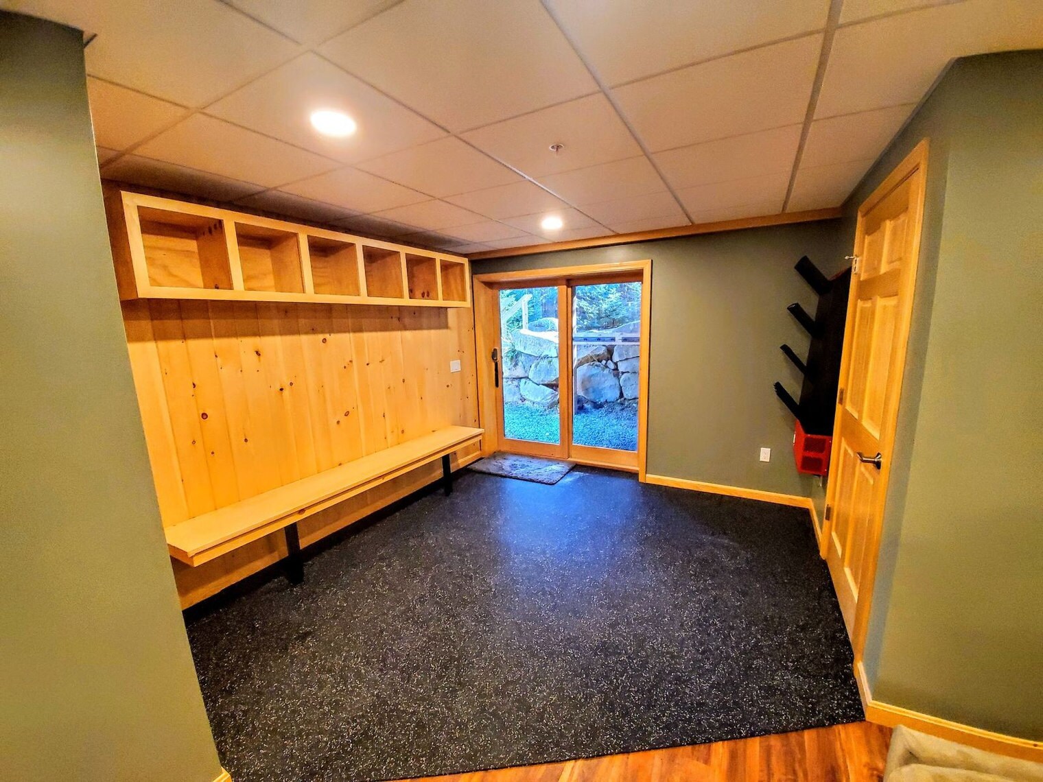 Building Photo - 55 Forest Ln