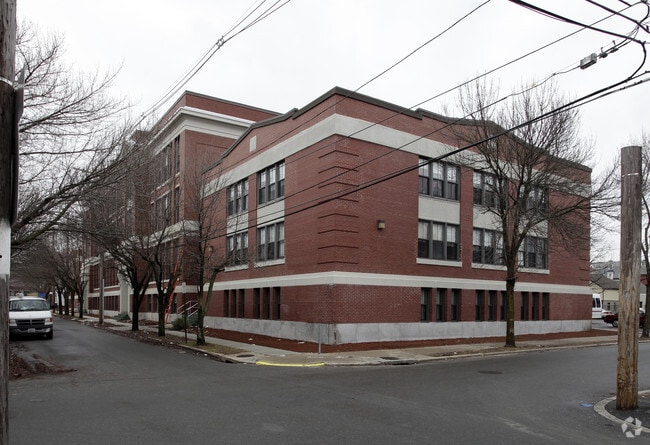 359 Carpenter Street - Bridgham Manor