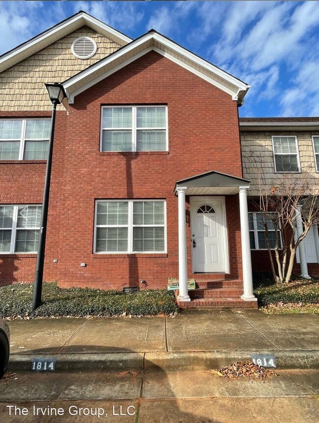 Primary Photo - 2 br, 2.5 bath House - 1814 Station Drive