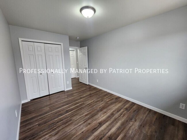 Building Photo - 319 Tall Grass Trail