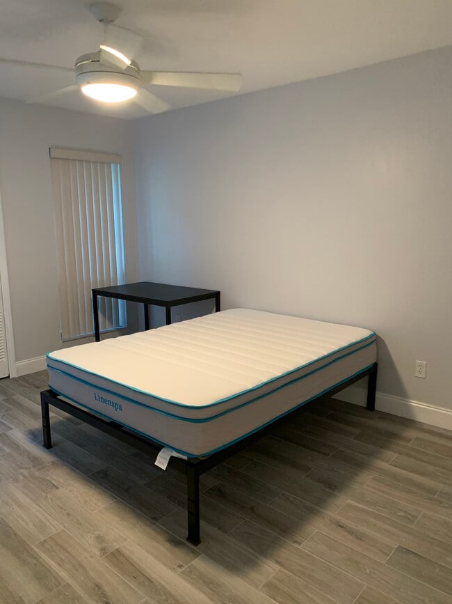 Bedroom A (downstairs) - 900 SW 62nd Blvd