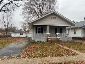 Building Photo - Coming soon! Freshly painted!