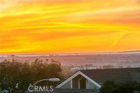 Building Photo - 5 Argo