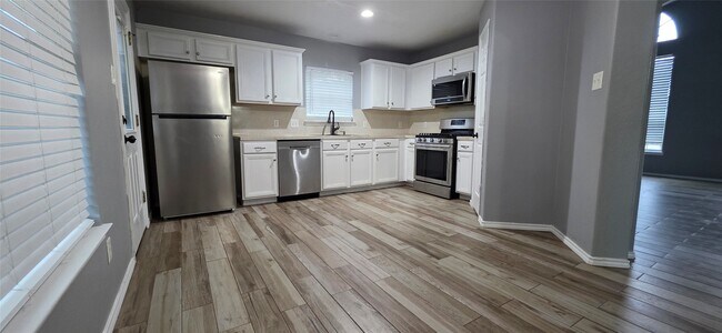 Building Photo - 5210 Nautilus Ln